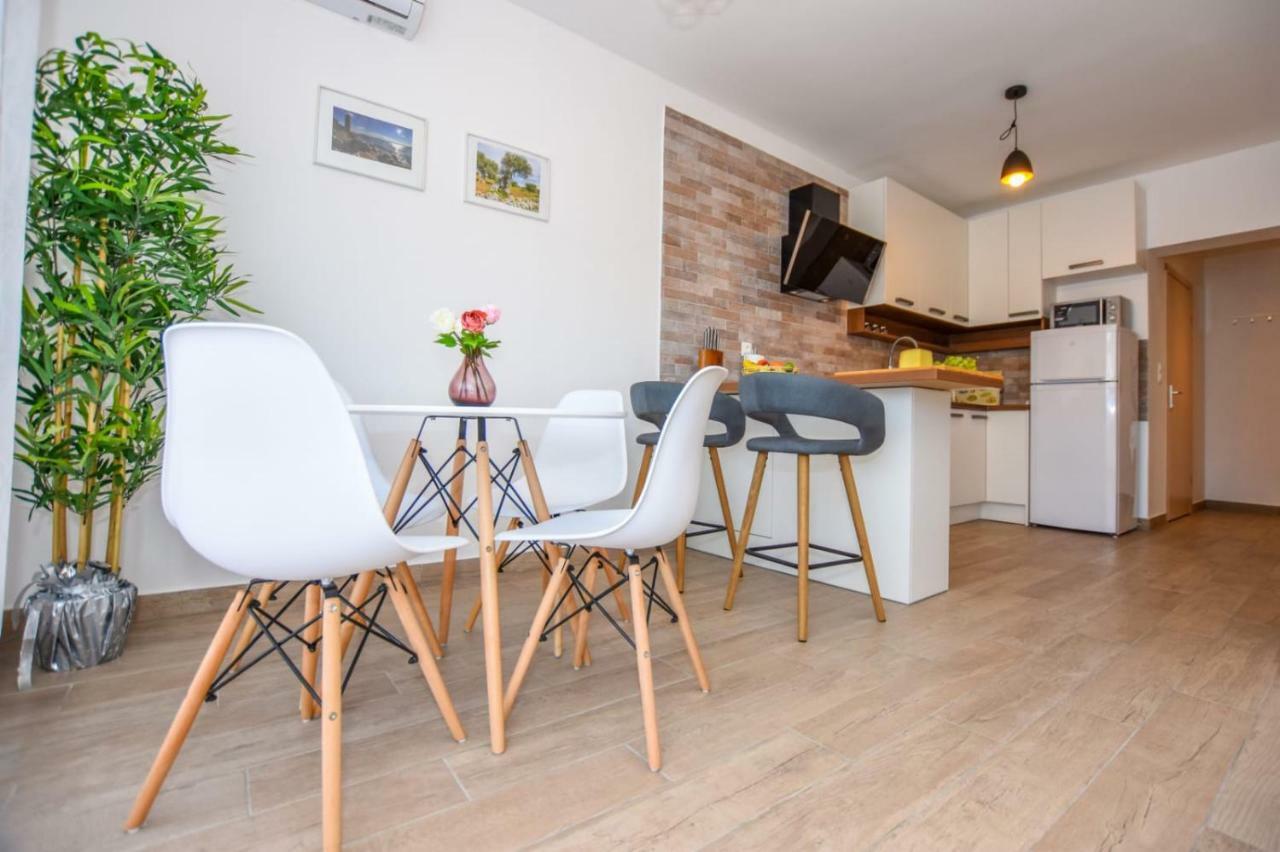 Apartments Milena 8 Мандре Экстерьер фото